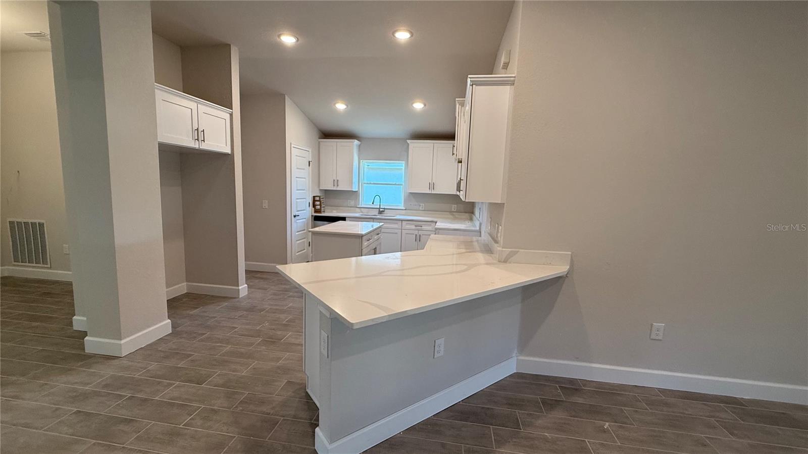 2640 Averland Loop, FL