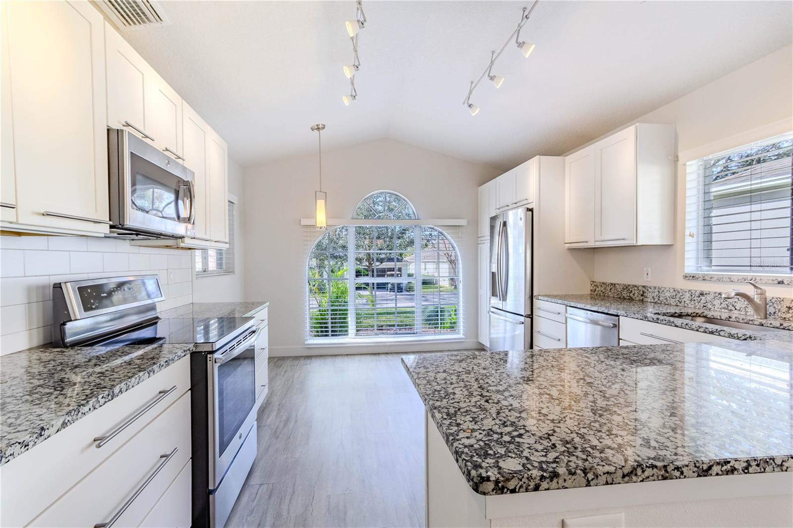 3667 Kingswood Court, FL