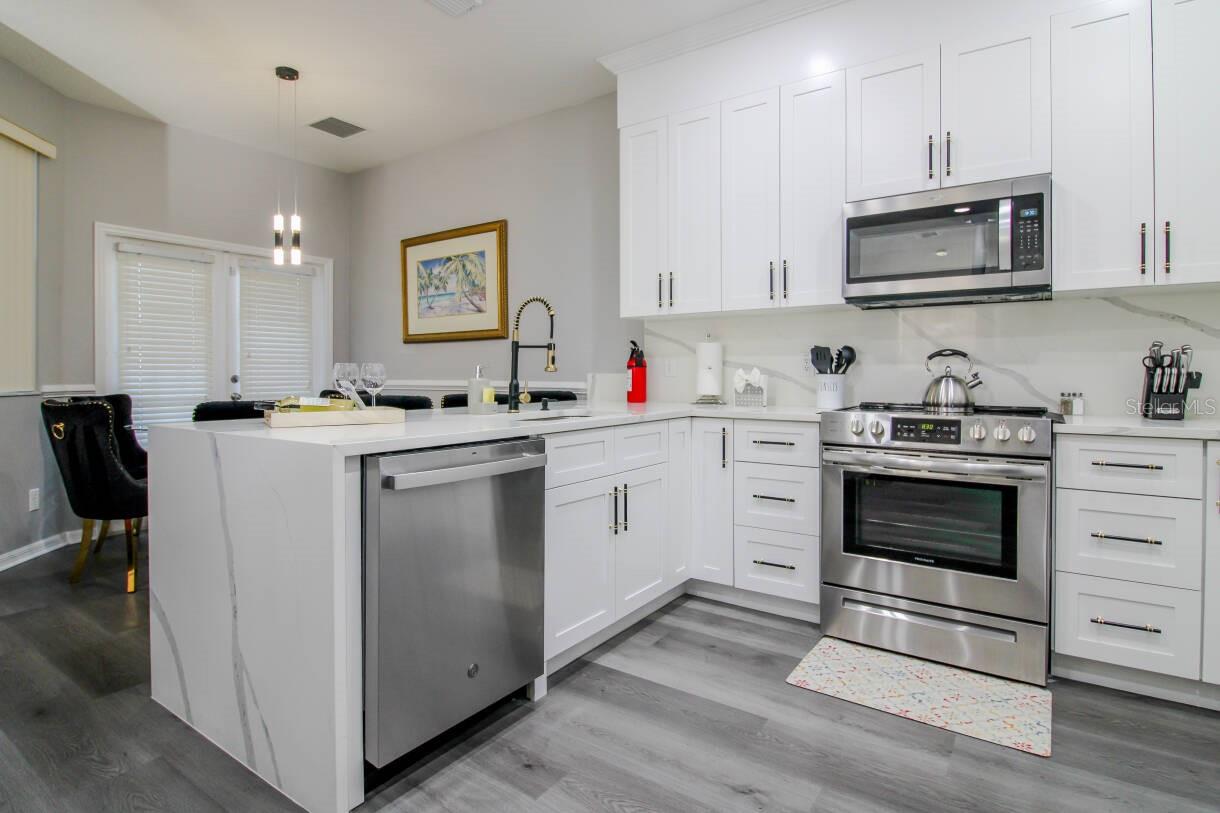 219 Plumoso Loop, FL