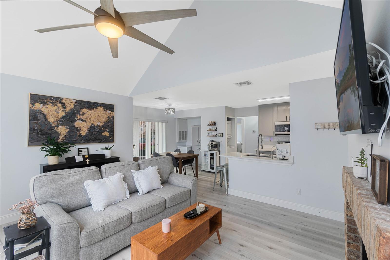 625 Greencove Terrace, FL