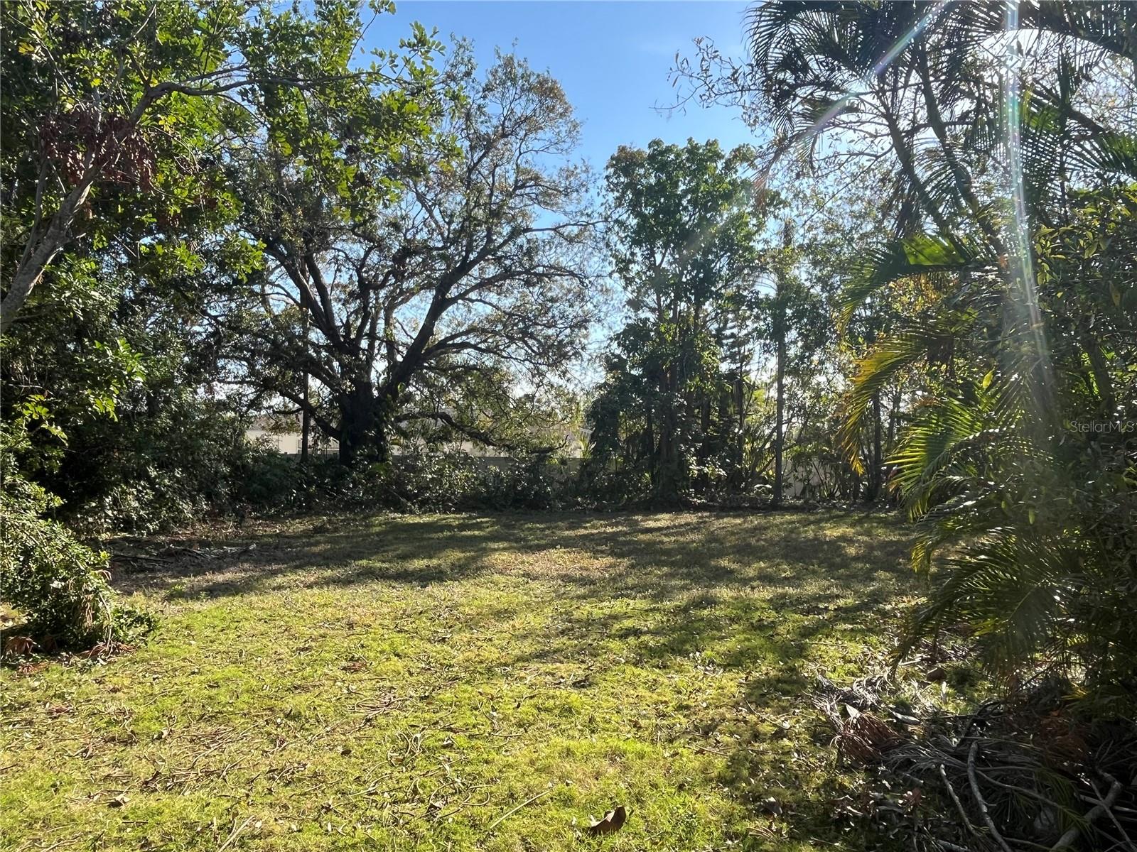 2450 Ringling Boulevard, FL