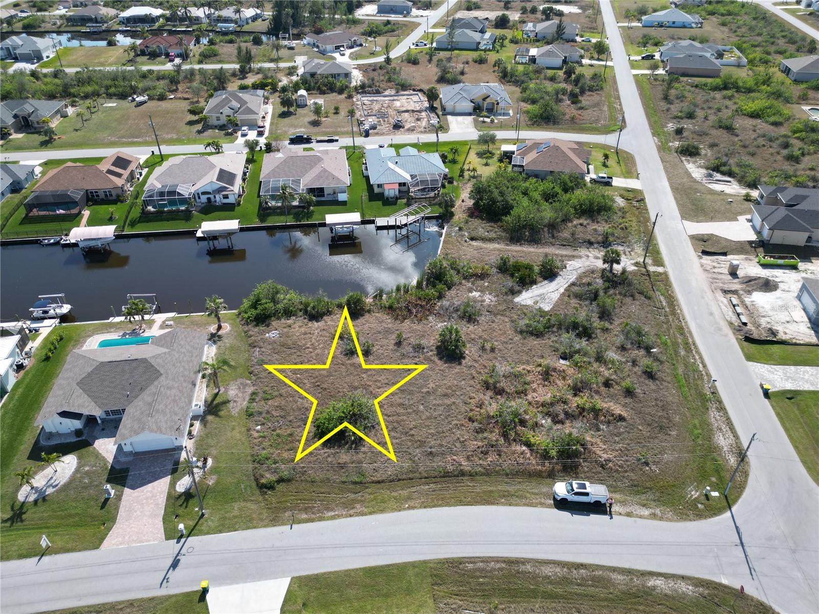 15562 Mccomb Circle, FL