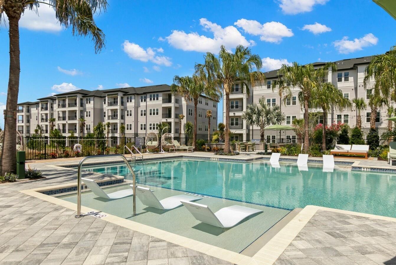 1310 Ridgeview Circle, FL