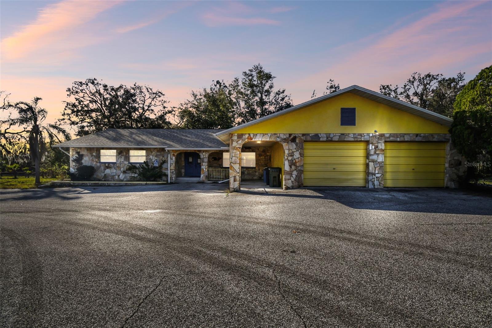 10129 Little Road, FL