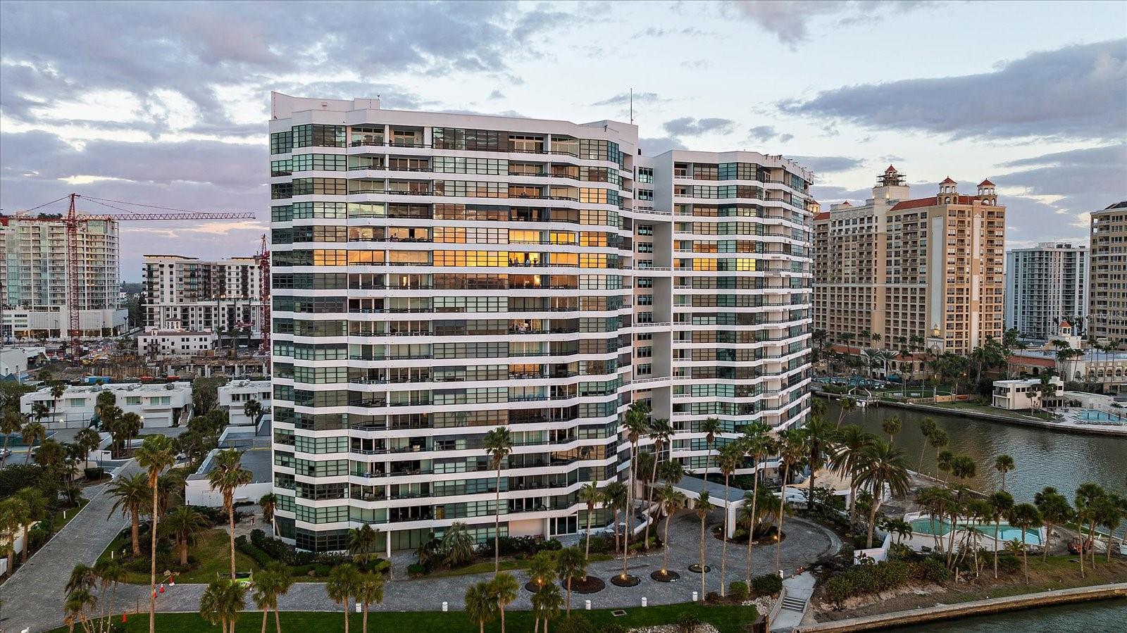 888 Blvd Of The Arts, FL
