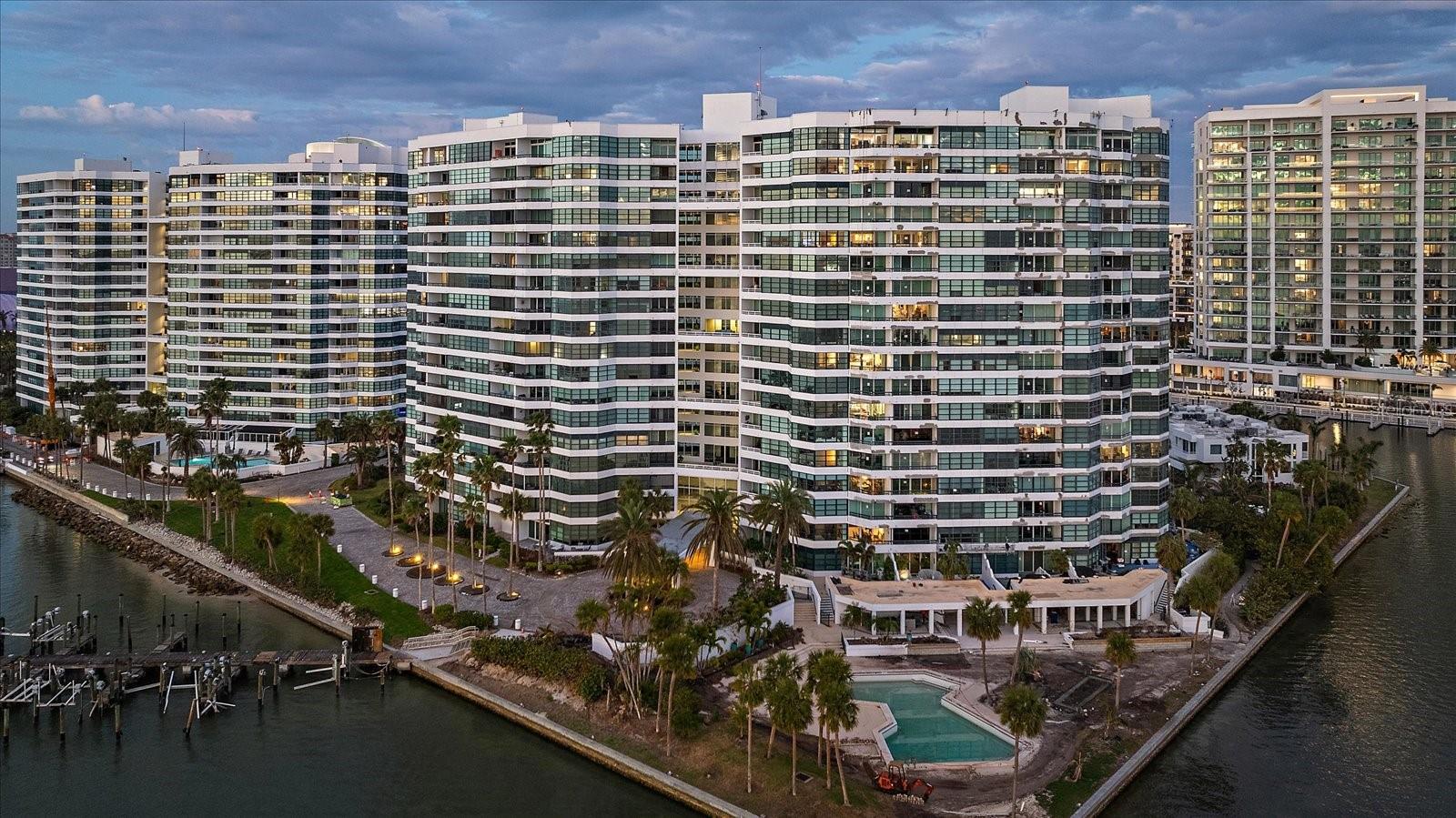 888 Blvd Of The Arts, FL