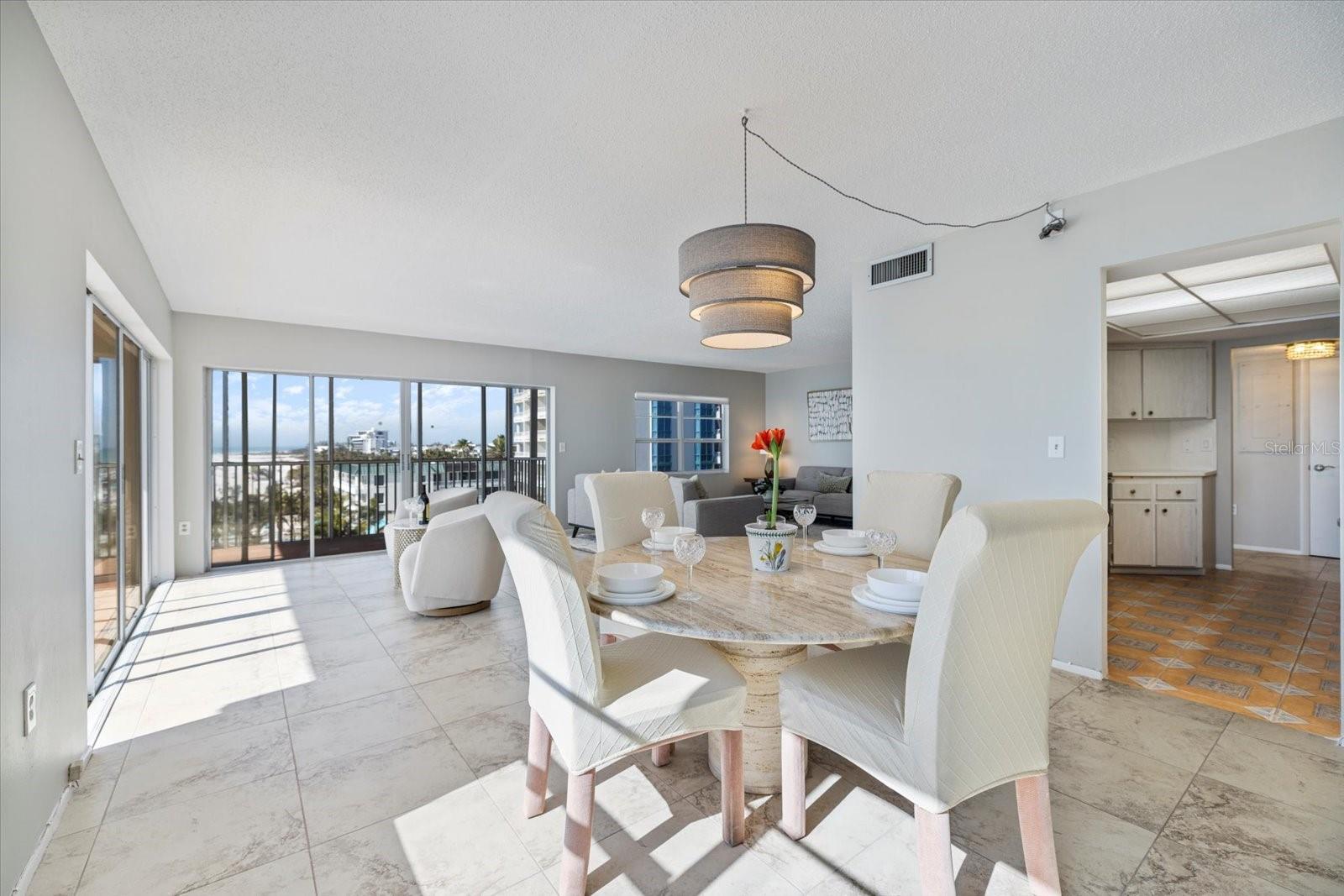 800 Benjamin Franklin Drive, FL