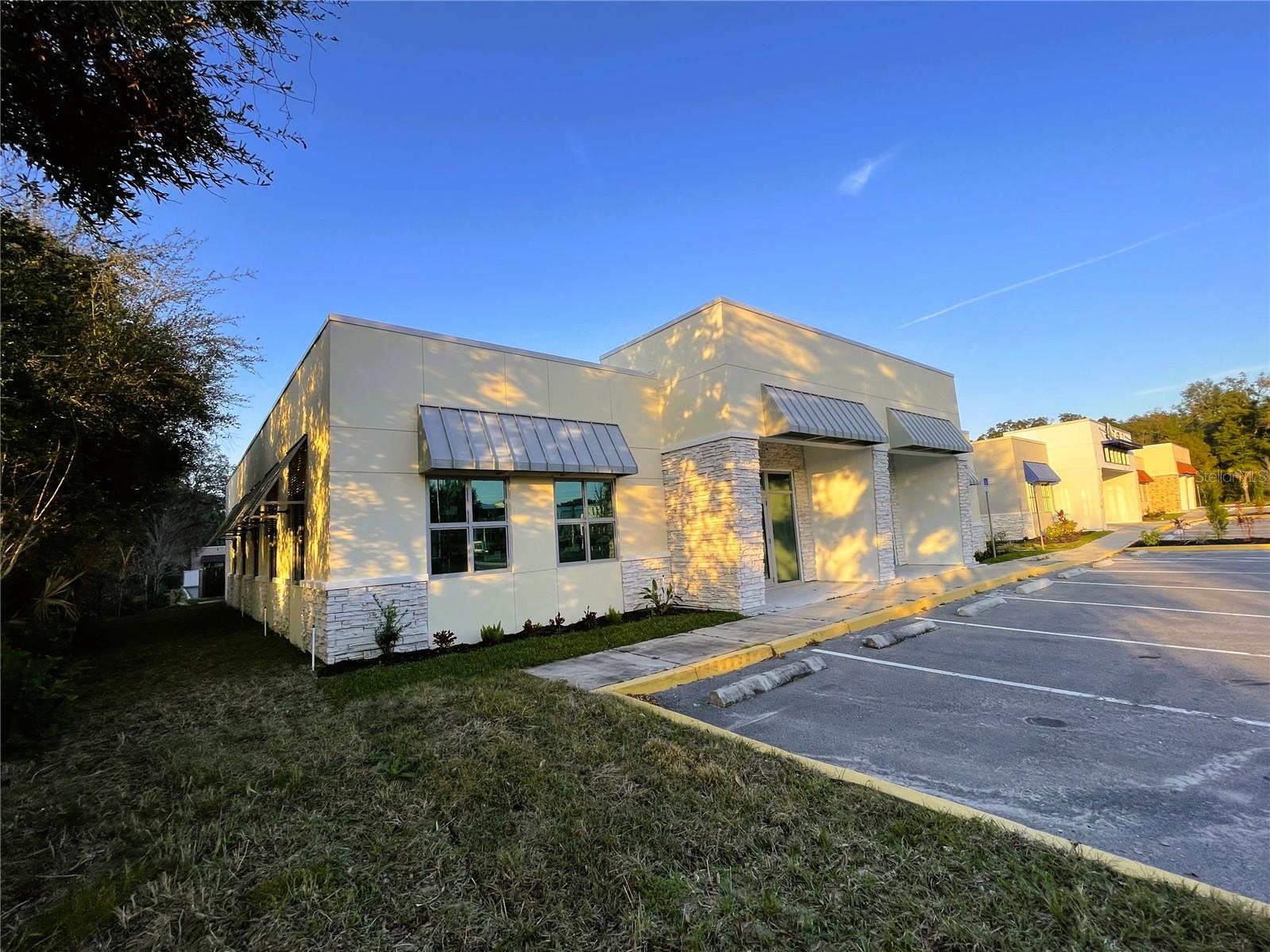 871 Highway 466, FL