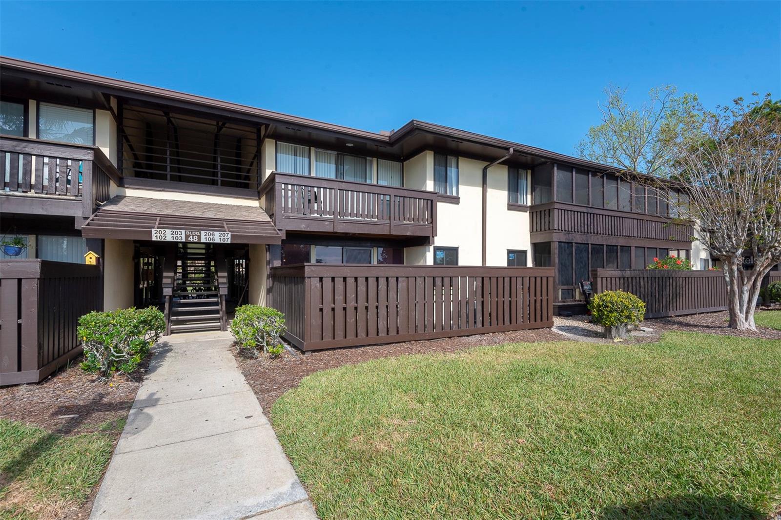48 Club House Drive, FL