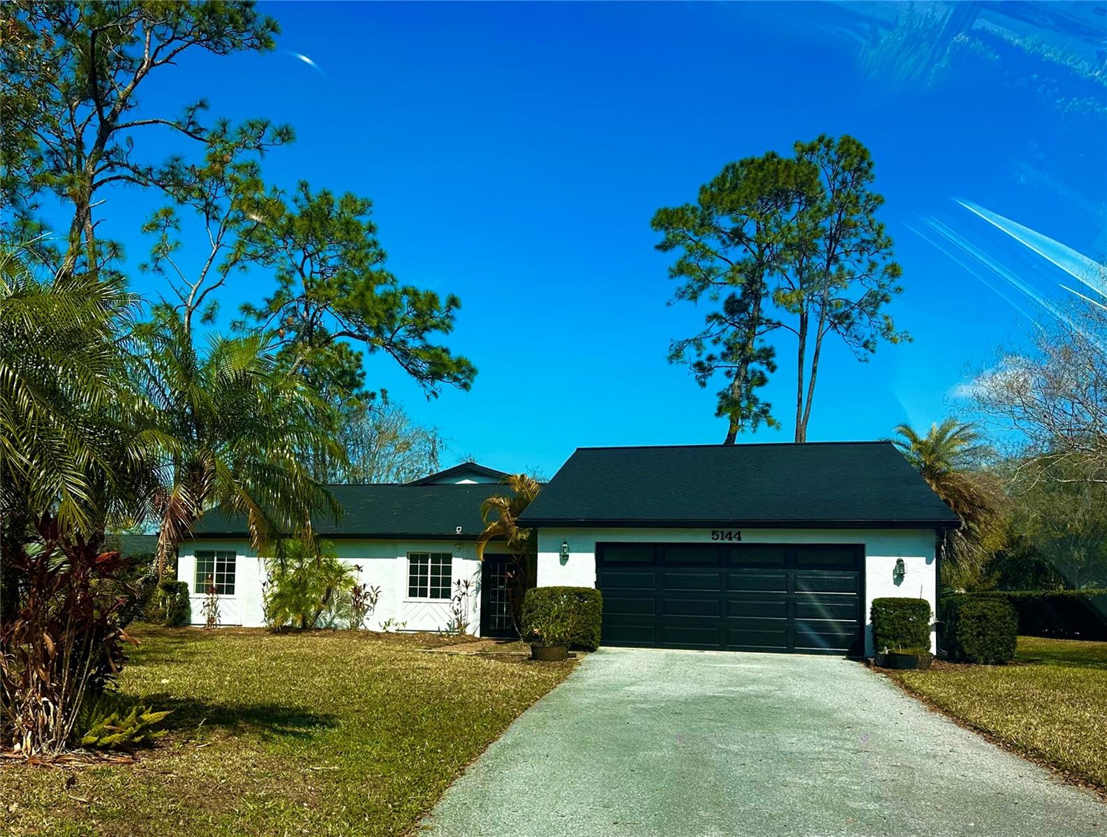 5144 Pine Tree Lane, FL