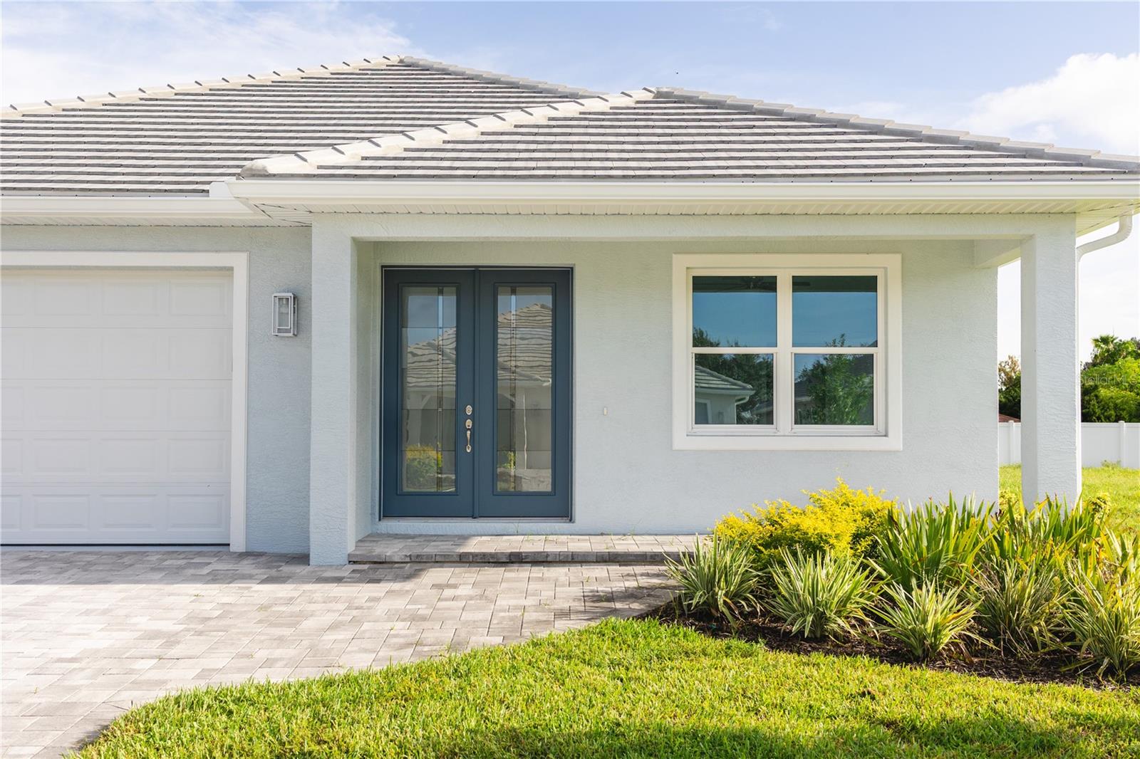 5213 Willow Lake Court, FL