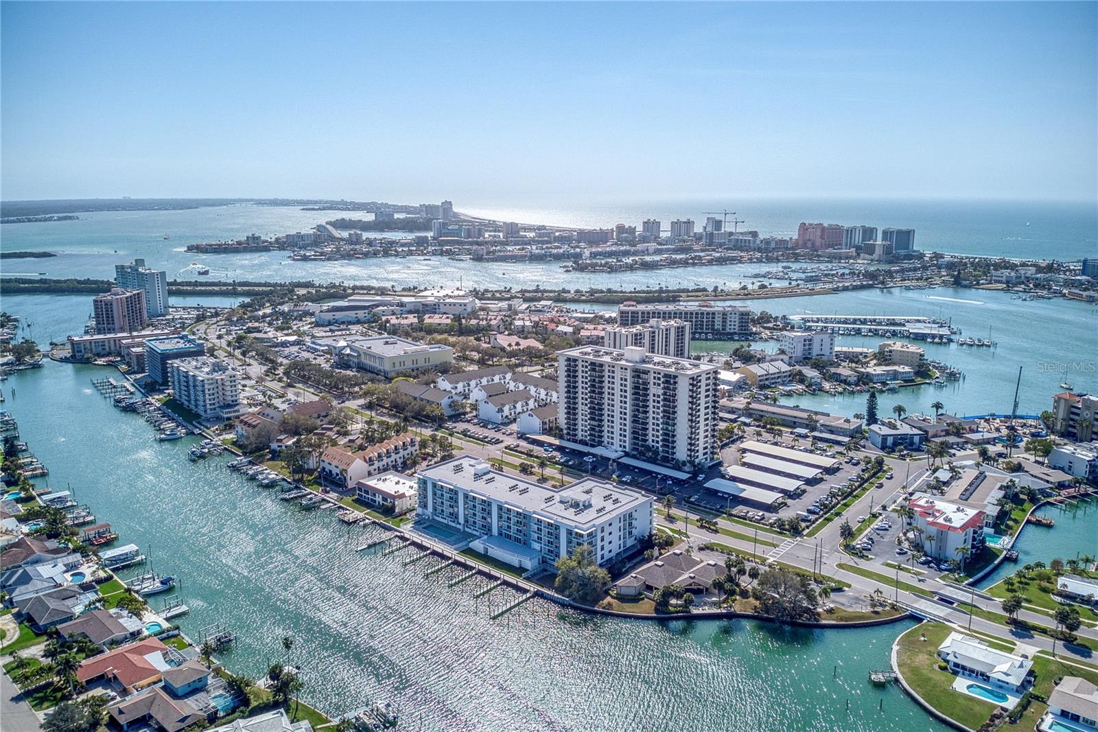 415 Island Way, FL