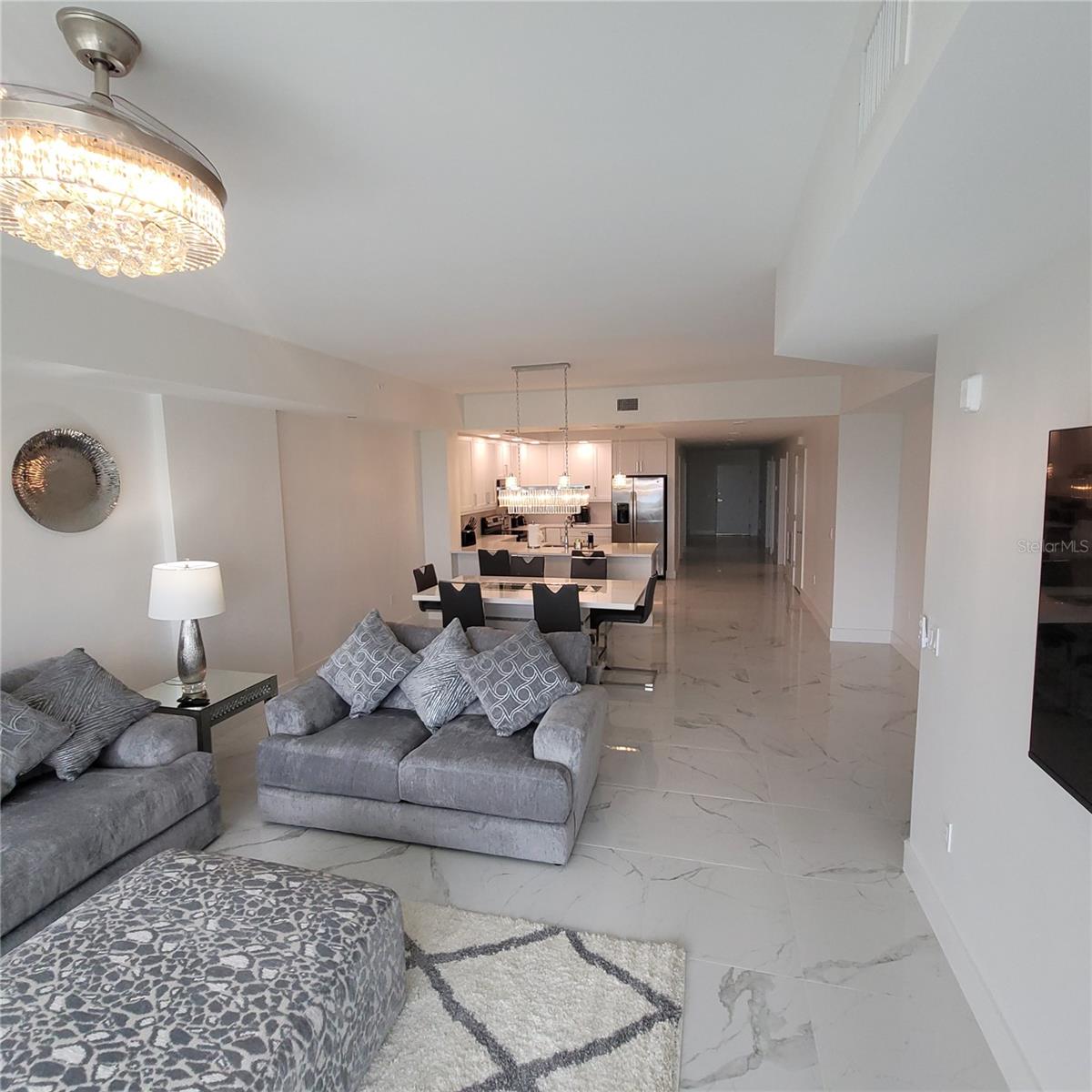 415 Island Way, FL