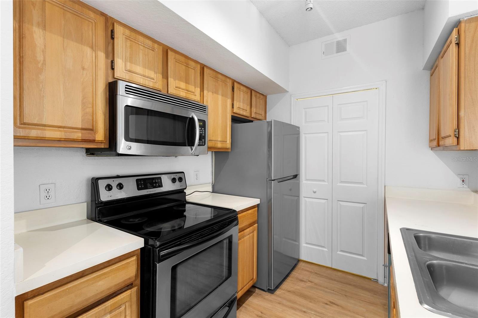 13037 Mulberry Park Drive, FL