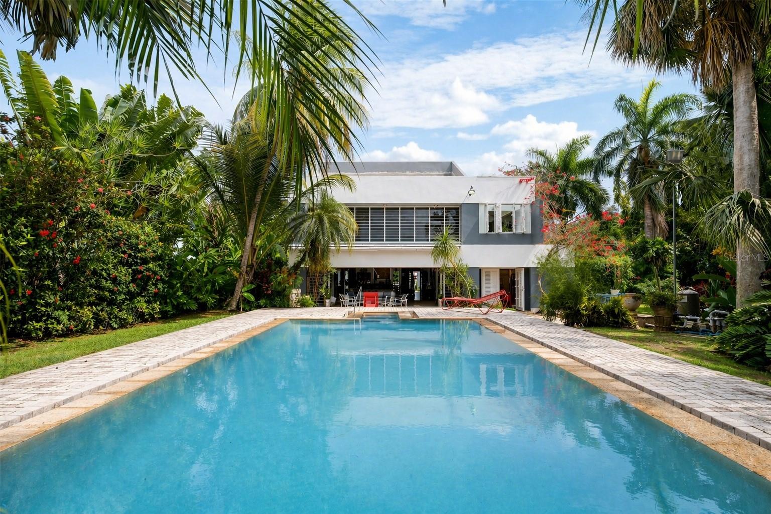 13 Pedrosa St. Garden Hills, PR
