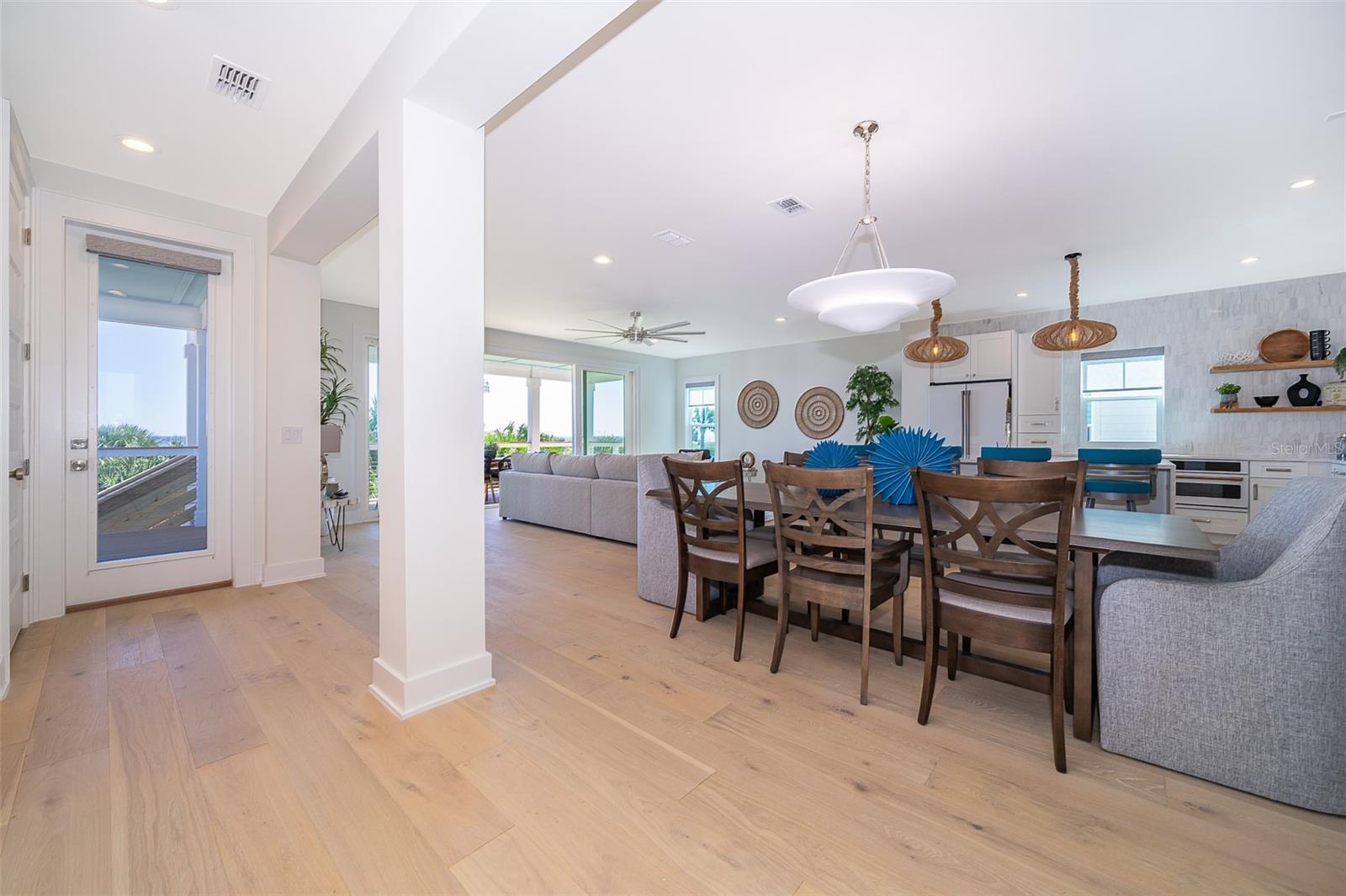204 Surfview Lane, FL