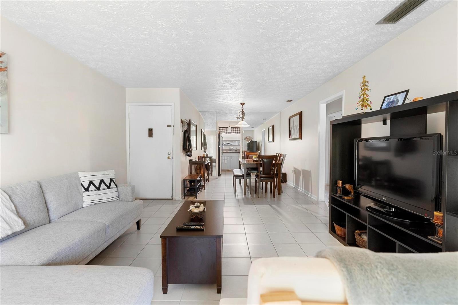 4376 Lake Underhill Road, FL