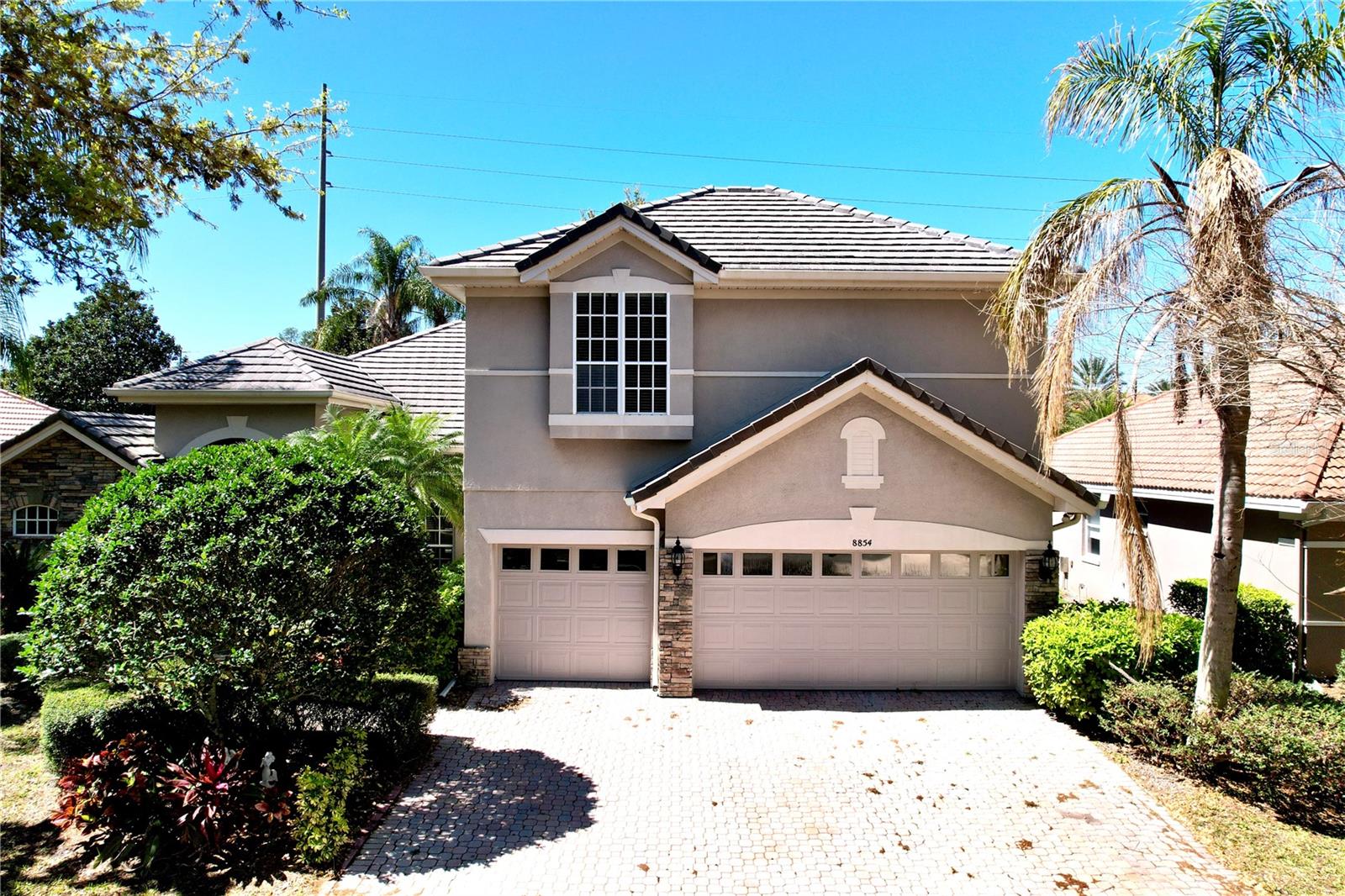 8854 Oak Landings Court, FL