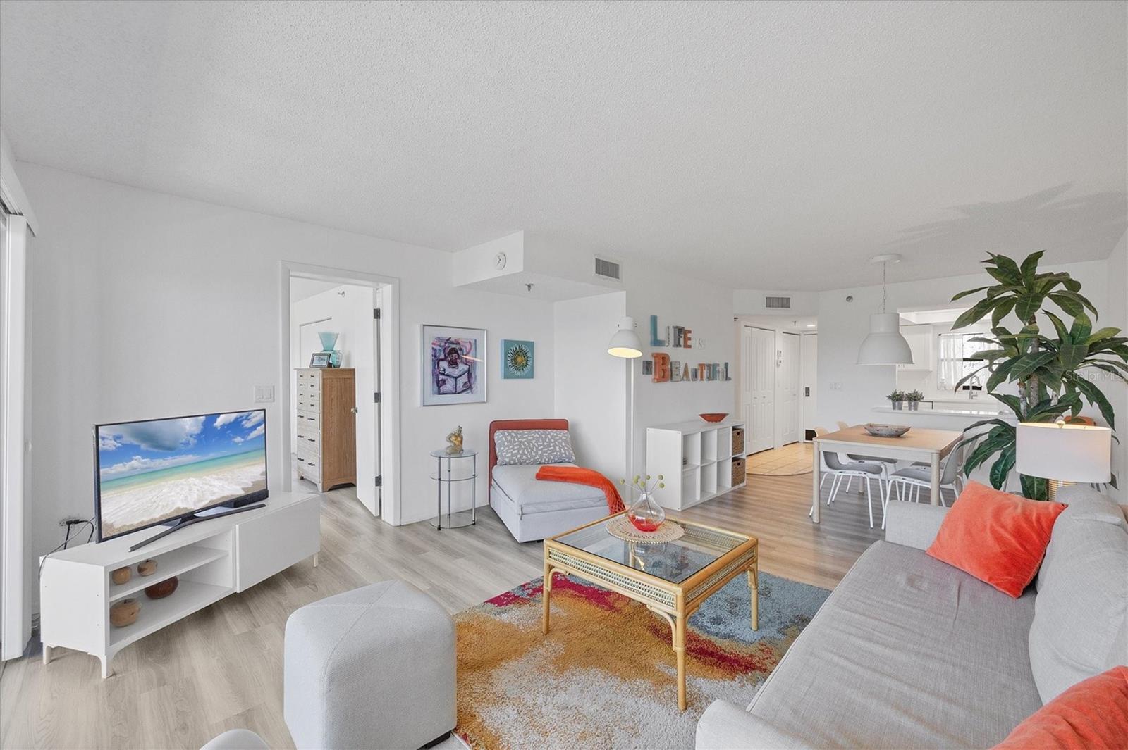 1001 Benjamin Franklin Drive, FL