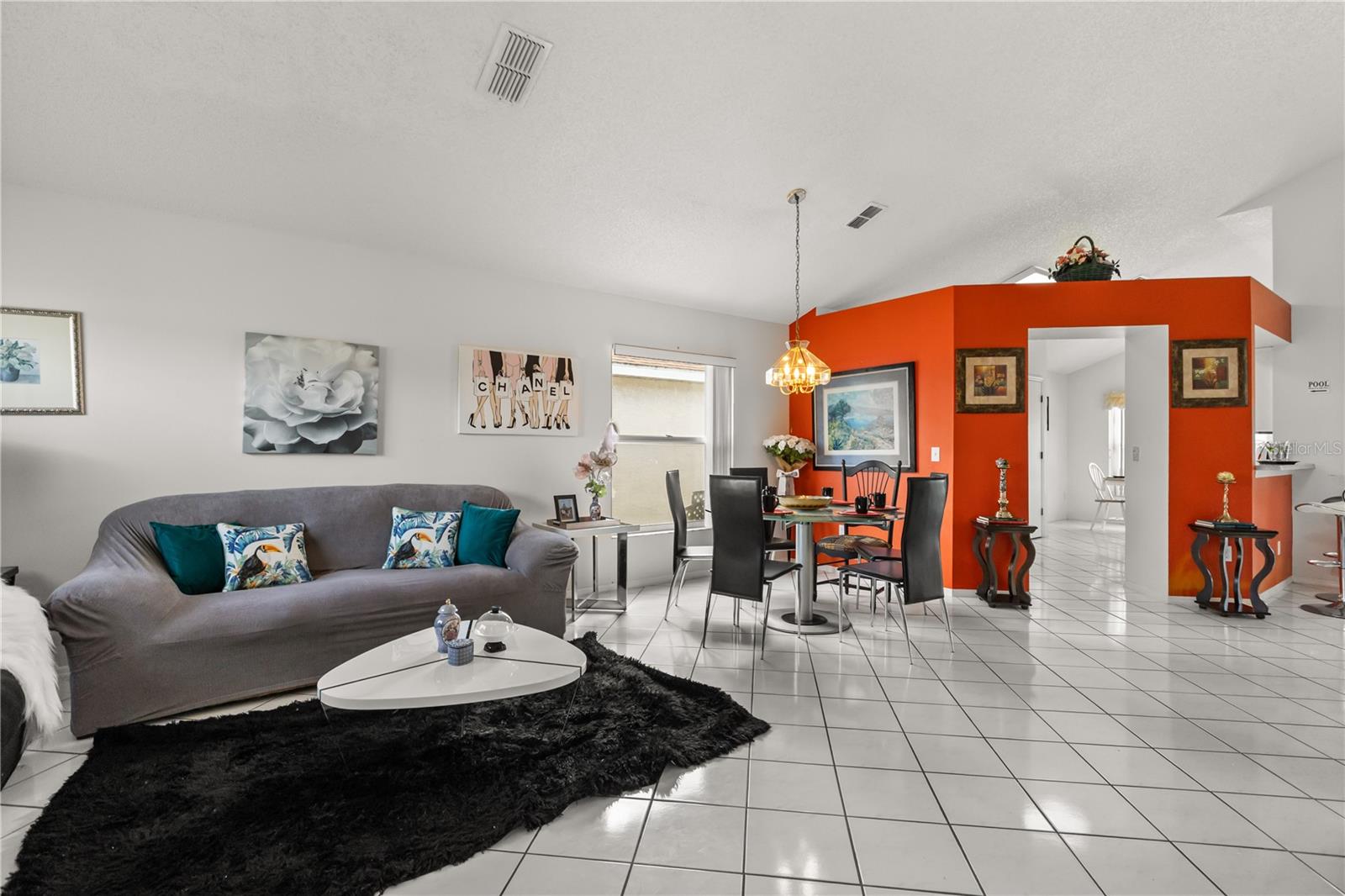 2703 Chatham, FL