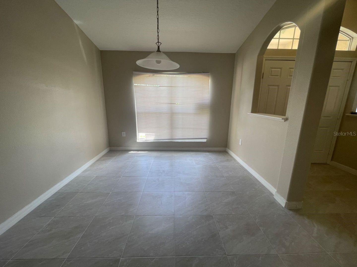568 Finch Court, FL