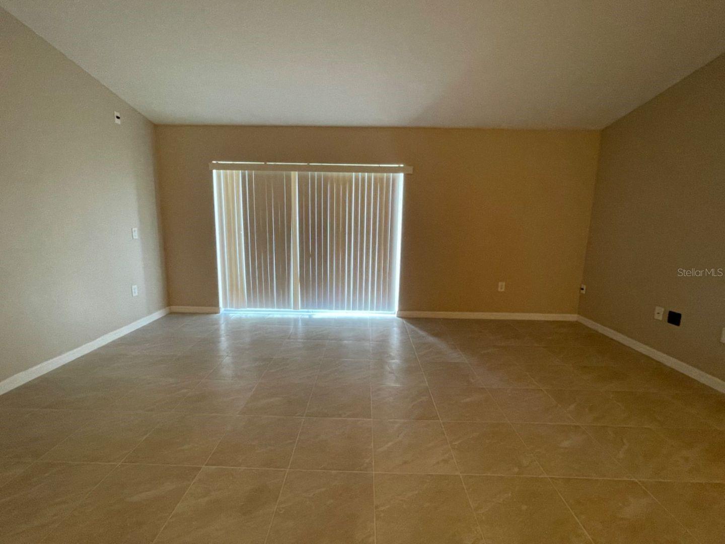 568 Finch Court, FL