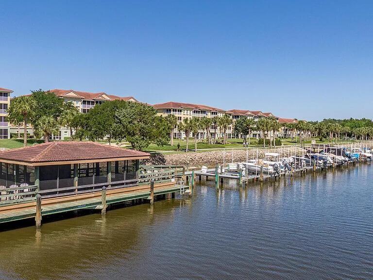 800 Canopy Walk Lane, FL