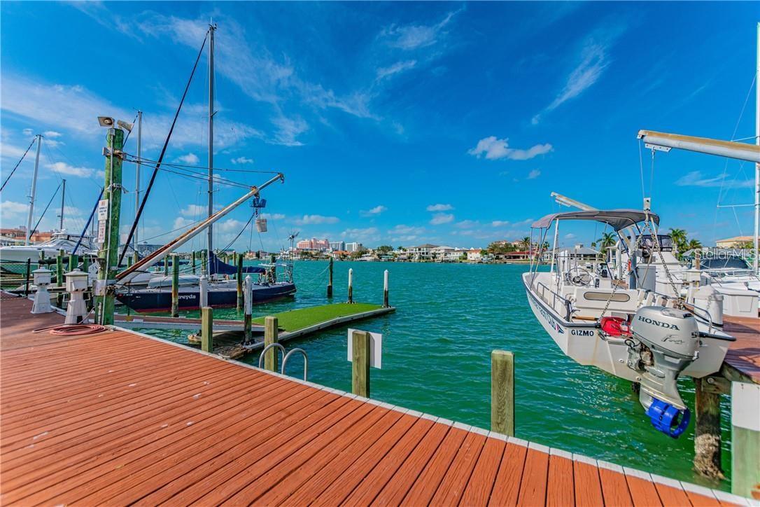 800 Gulfview Boulevard, FL