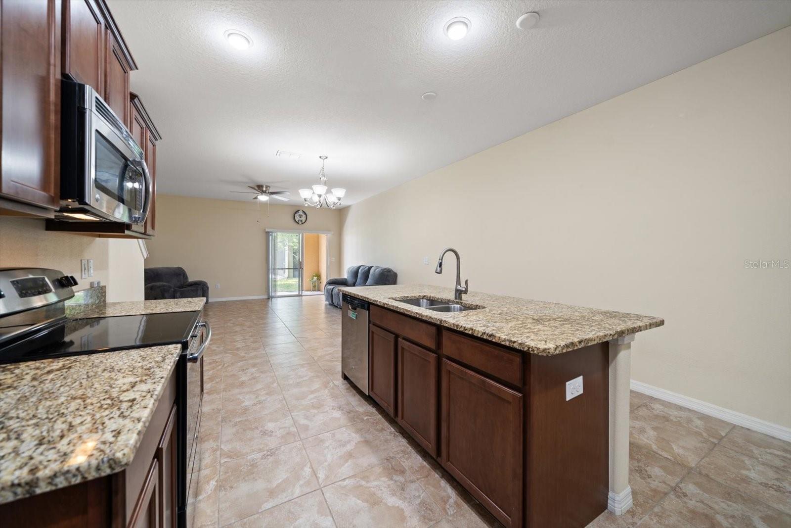 2011 Hawks View Drive, FL