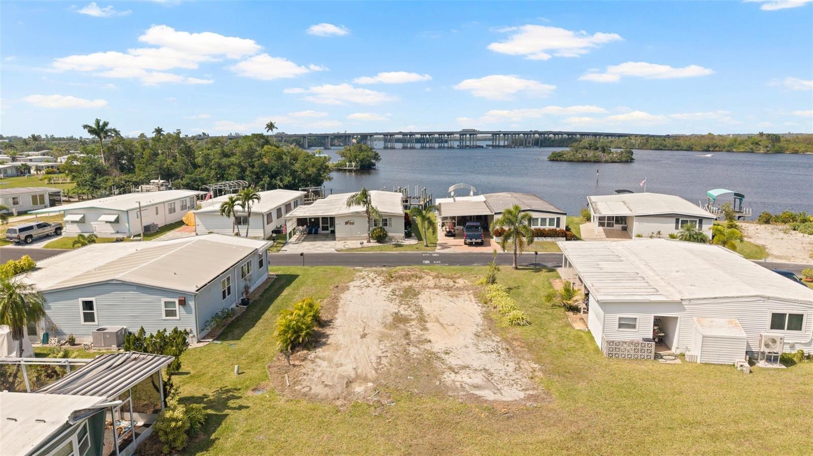 362 Shoreland Drive, FL