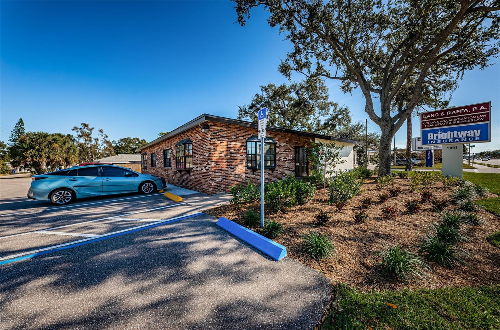 5001 4th Street, FL