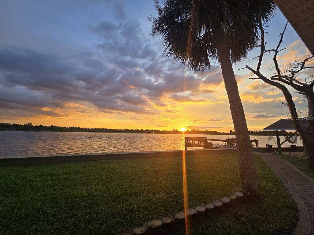 2260 John Anderson Drive, FL
