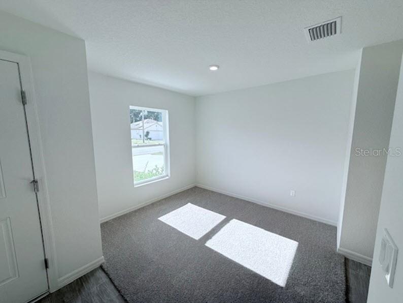 25 Round Thorn Drive, FL