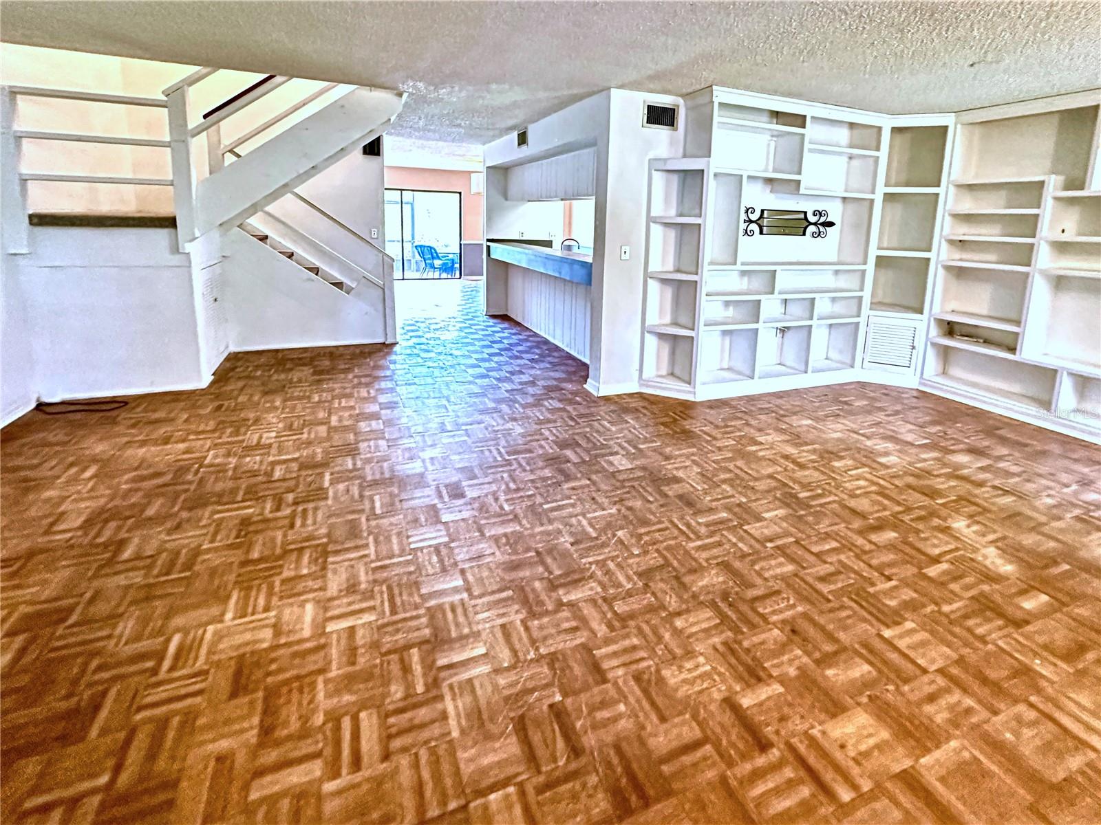 5454 Saddlebrook Way, FL