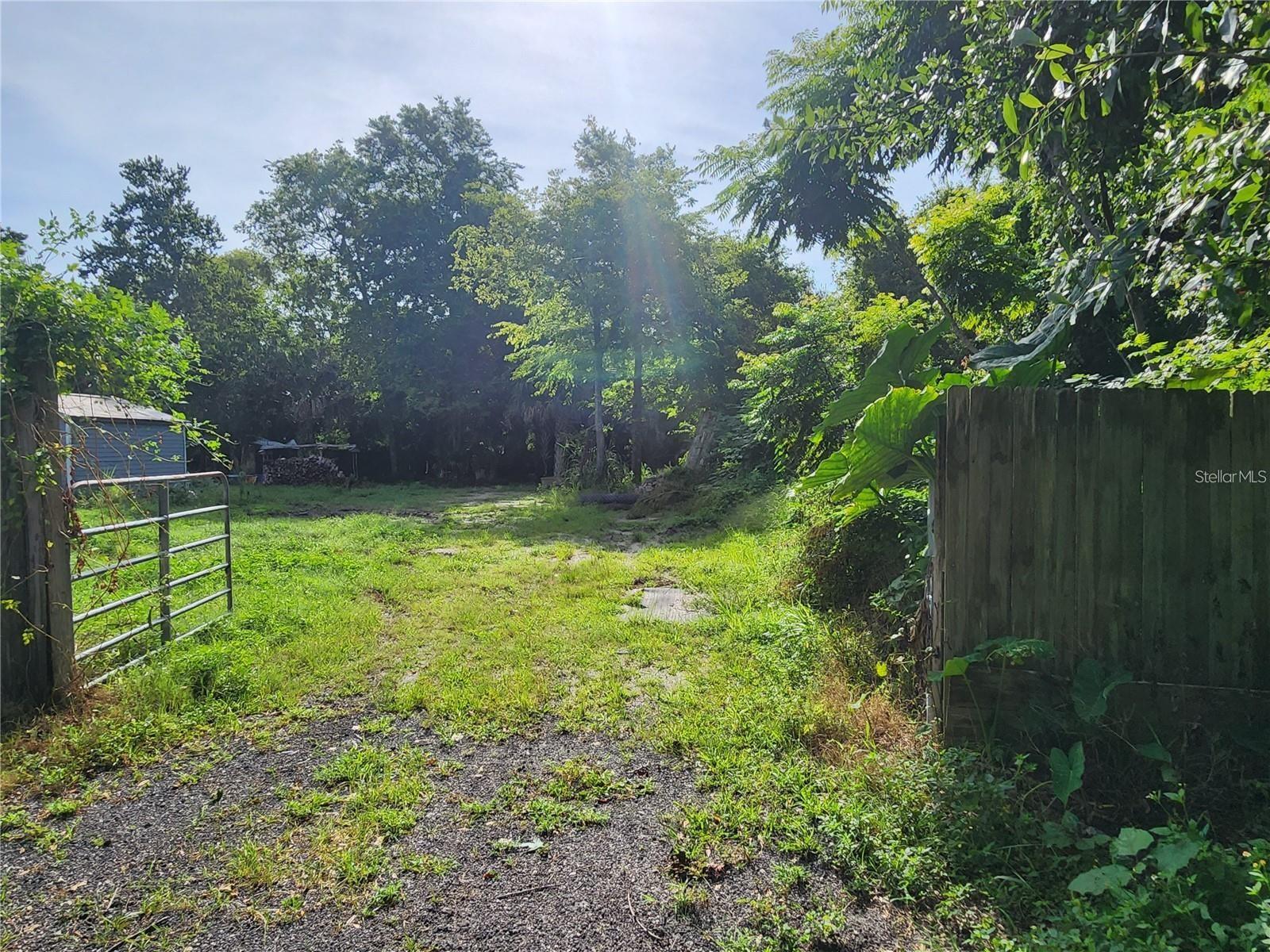 Sanford Avenue, FL