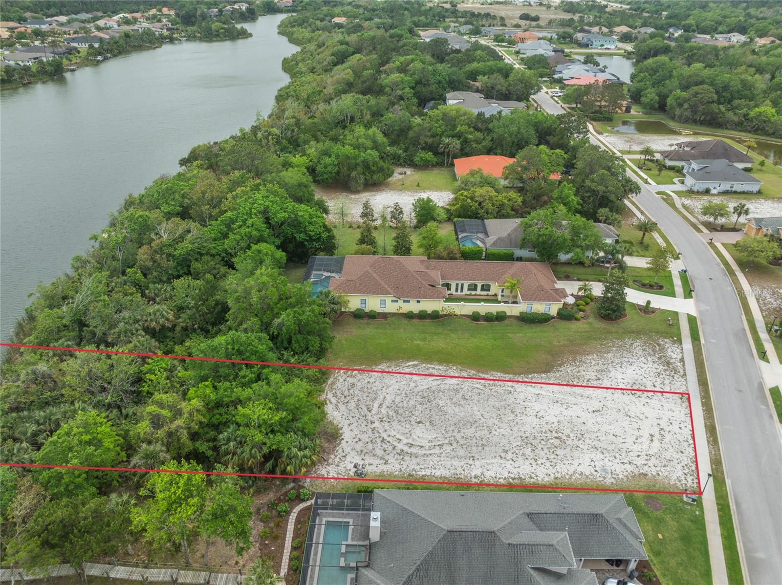 48 Lakewalk Drive, FL
