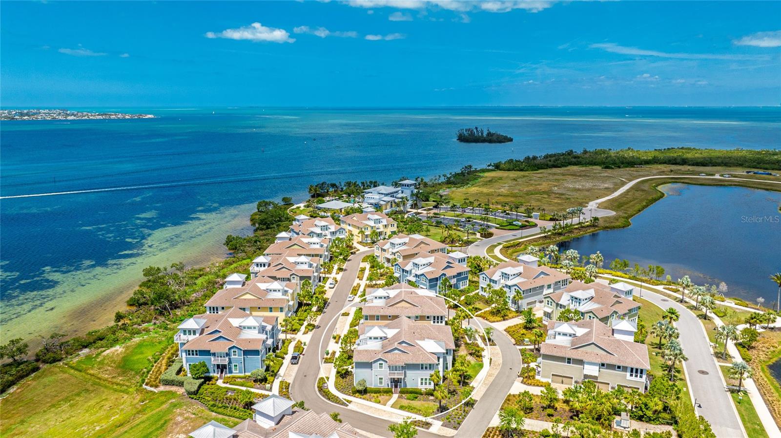 283 Saint Lucia Drive, FL