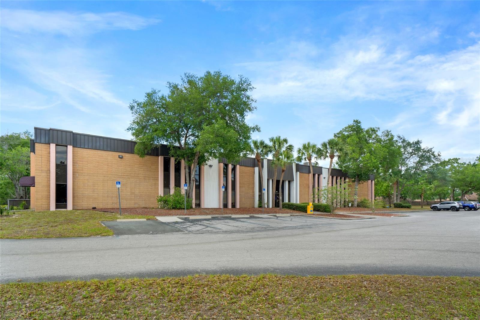 1624 Meadowcrest Boulevard, FL