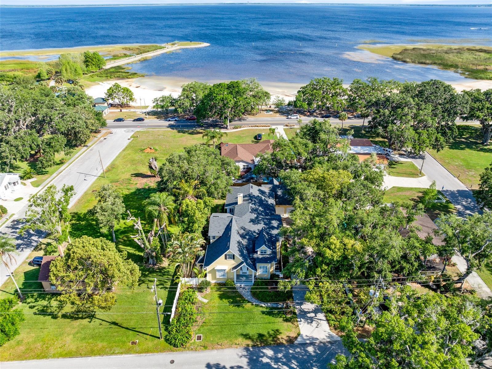 910 Cypress Avenue, FL