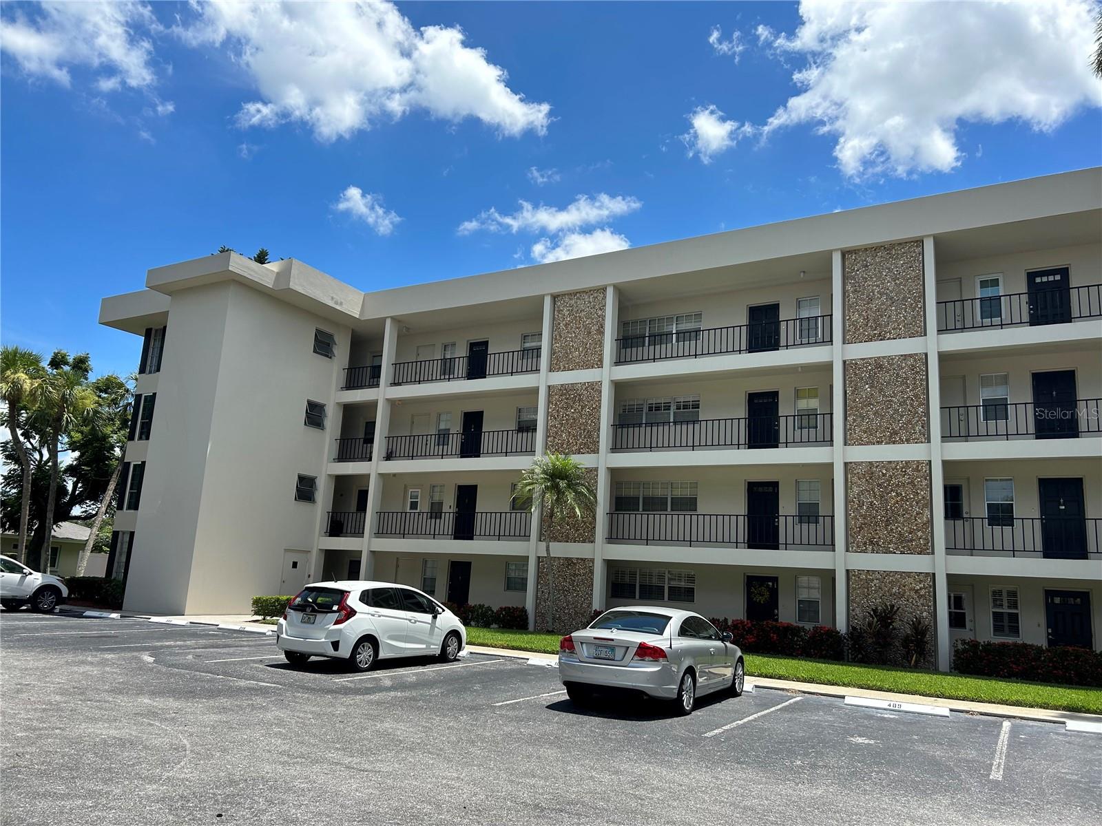 7461 Country Club Drive, FL
