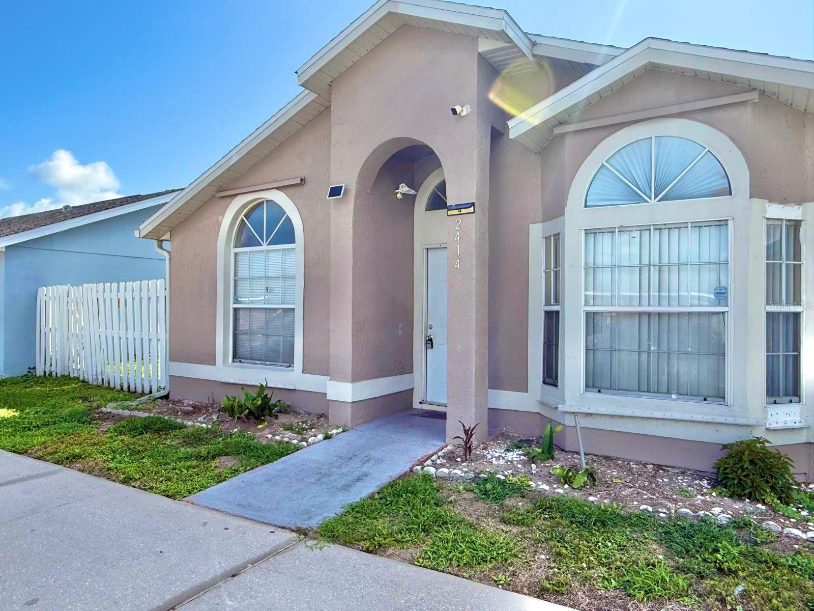 2414 Harbor Town Drive, FL