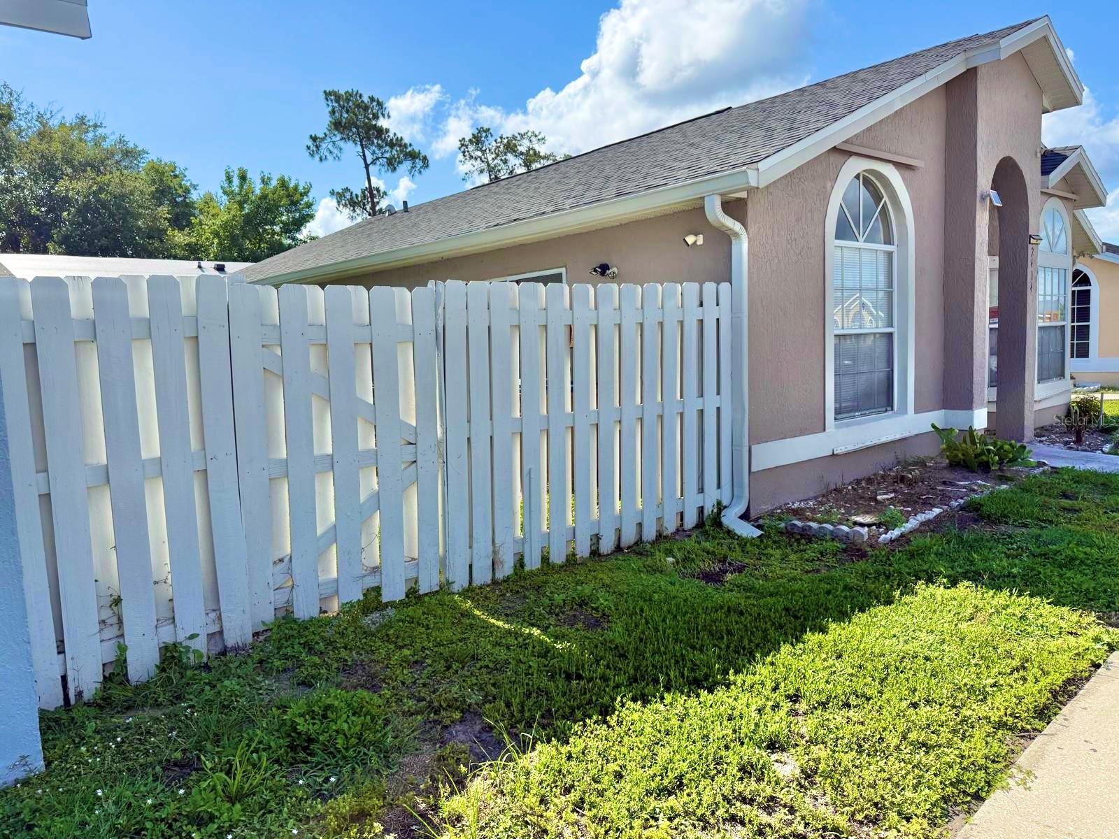 2414 Harbor Town Drive, FL