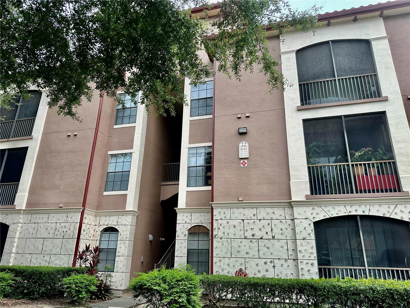 6141 Metrowest Boulevard, FL