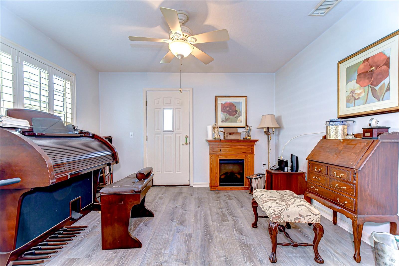 5906 Greenbriar Court, FL
