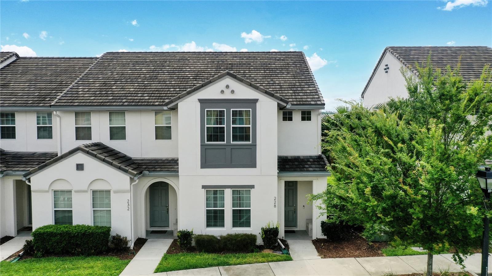228 Captiva Dr, FL