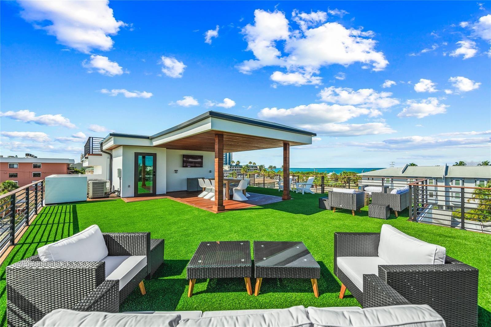 135 Grant Drive, FL