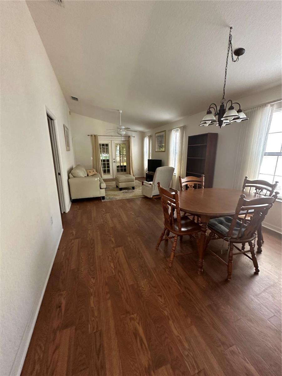 2127 N.E. 40th Ave., FL