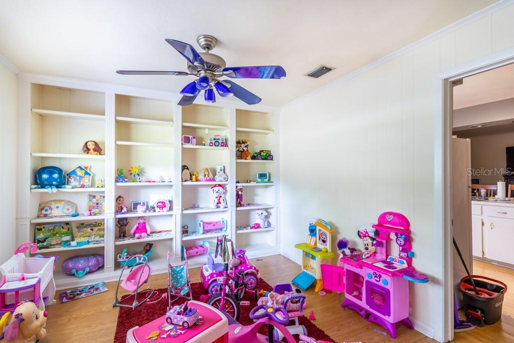 126 40 Terrace, FL