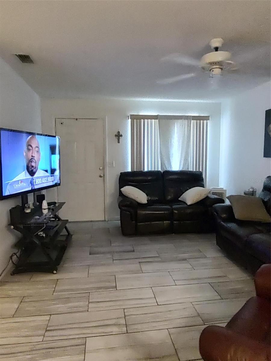 1402 Thousand Roses Dr. W., FL