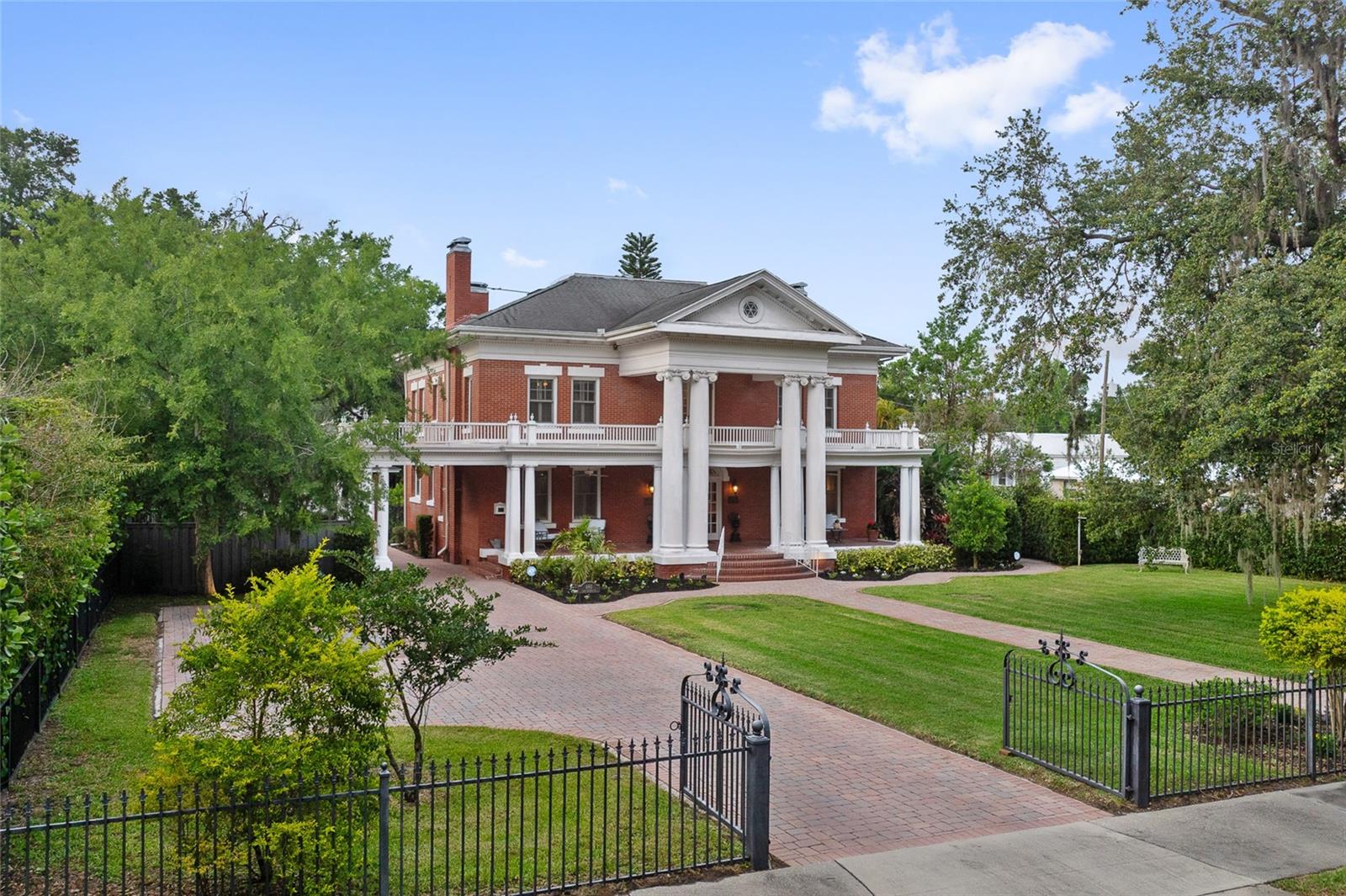 690 Church Street, FL